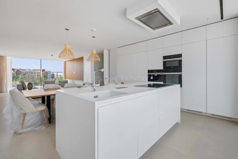 Apartamento T3 para Venda em Quarteira Foto 10