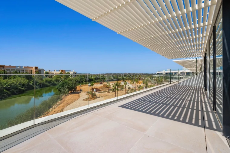 Apartamento T3 para Venda em Quarteira Foto 6