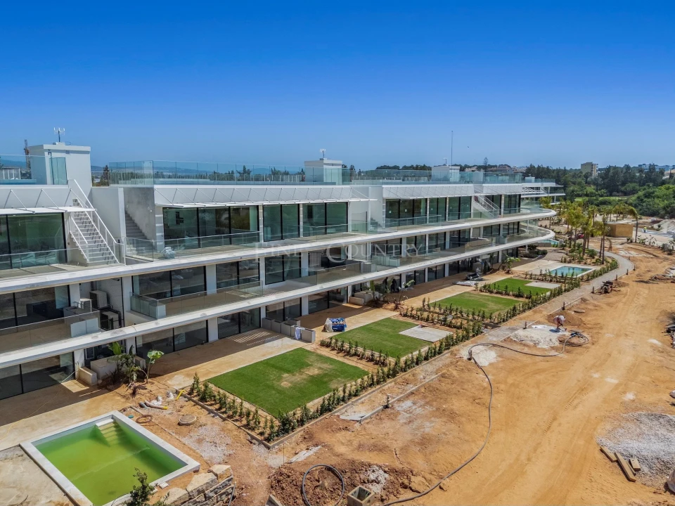 Apartamento T3 para Venda em Quarteira Foto 37