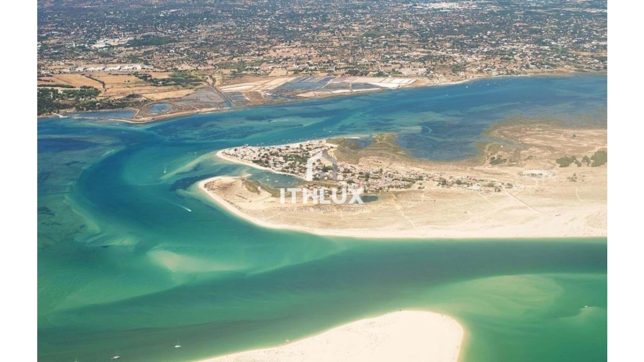 Moradia T7 para Venda em Olhão Foto 5