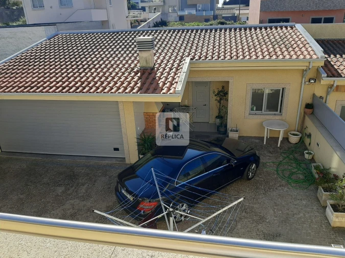Moradia T4 para Venda em Arcozelo Foto 66