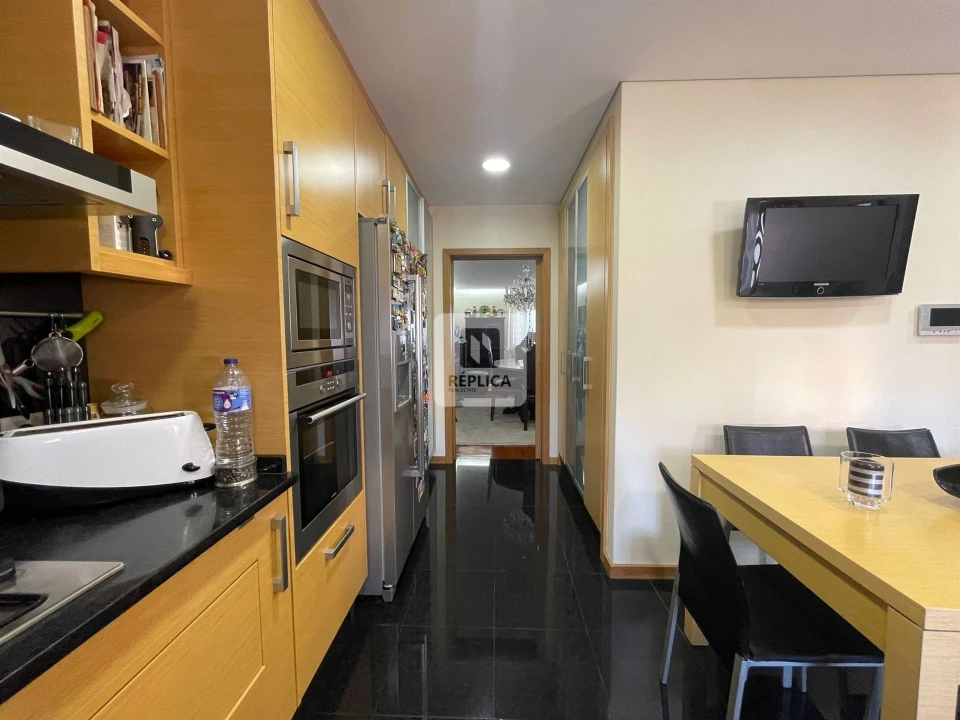 Moradia T4 para Venda em Arcozelo Foto 27
