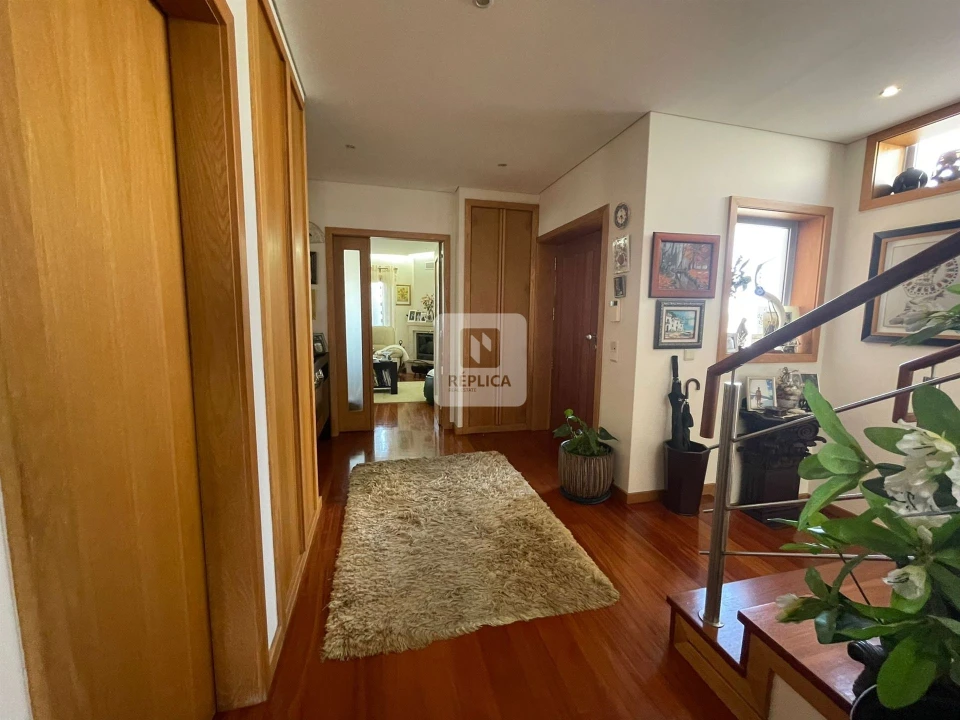 Moradia T4 para Venda em Arcozelo Foto 28