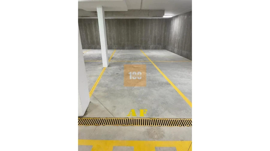 Garagem para Venda em Matosinhos e Leça da Palmeira Foto 10