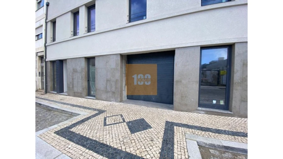 Garagem para Venda em Matosinhos e Leça da Palmeira Foto 4