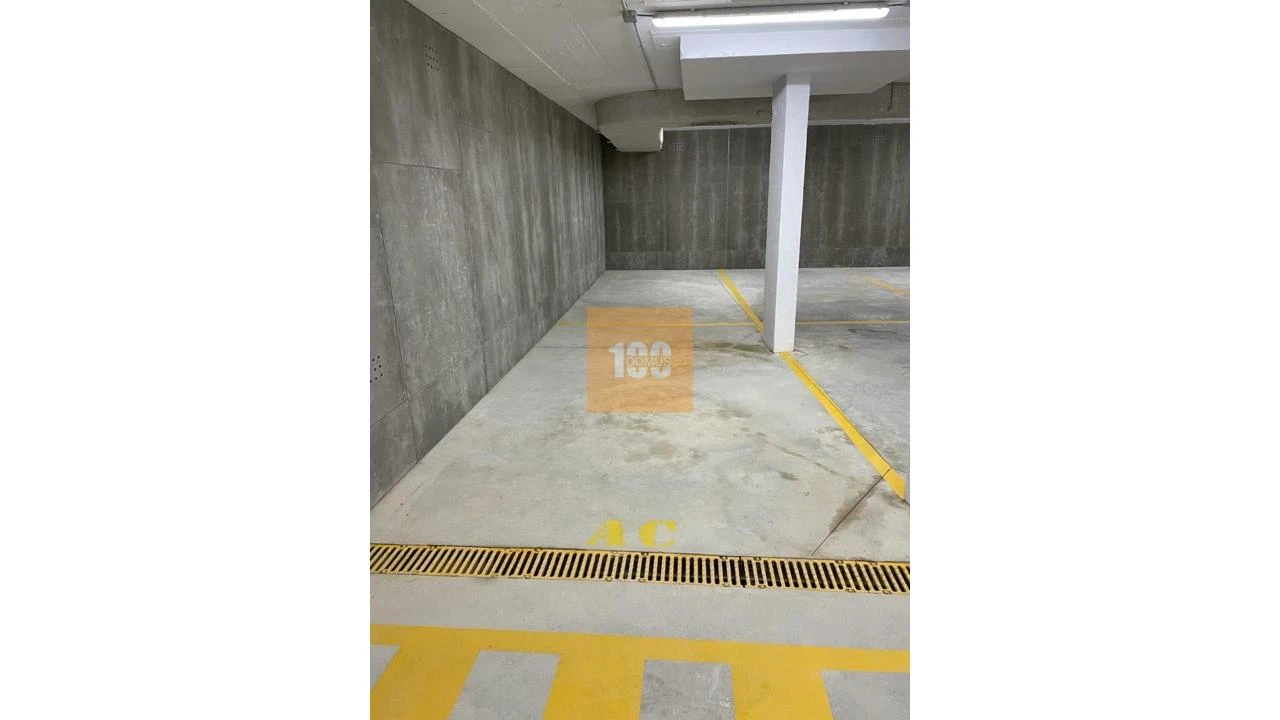 Garagem para Venda em Matosinhos e Leça da Palmeira Foto 10