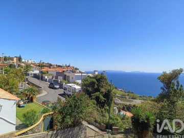 Terreno para Venda em Caniço