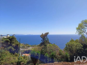 Terreno para Venda em Caniço