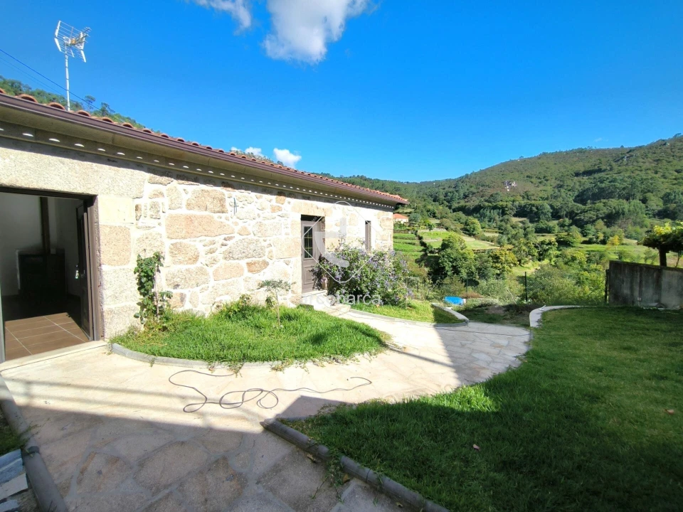 Moradia T2 para Venda em Labrujó, Rendufe e Vilar do Monte Foto 1