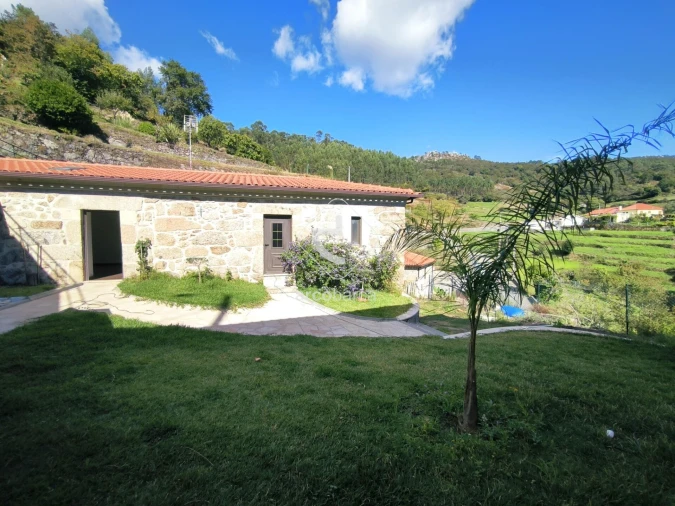 Moradia T2 para Venda em Labrujó, Rendufe e Vilar do Monte Foto 3