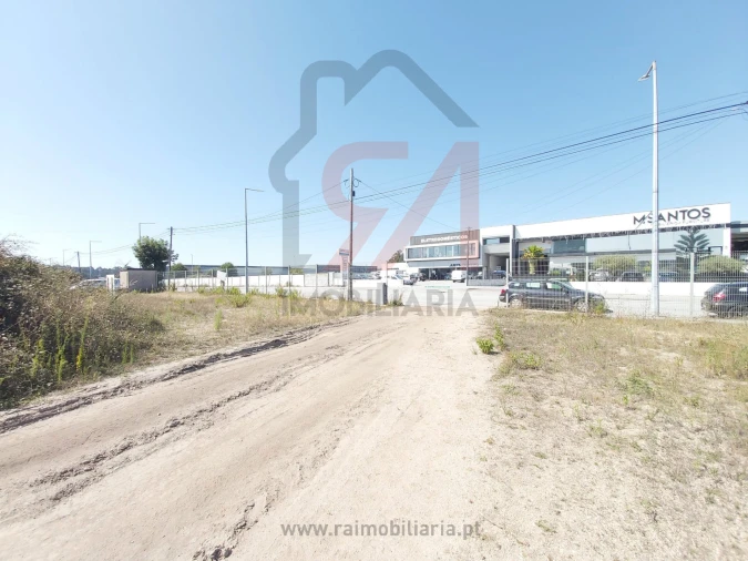 Terreno para Venda em Lordelo Foto 4