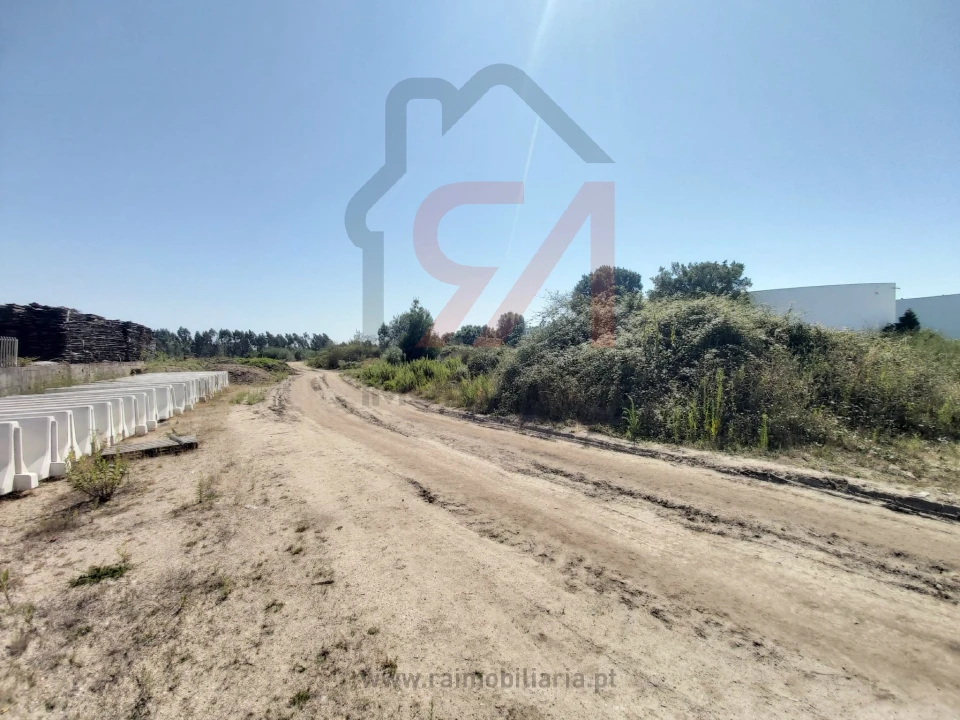 Terreno para Venda em Lordelo Foto 5