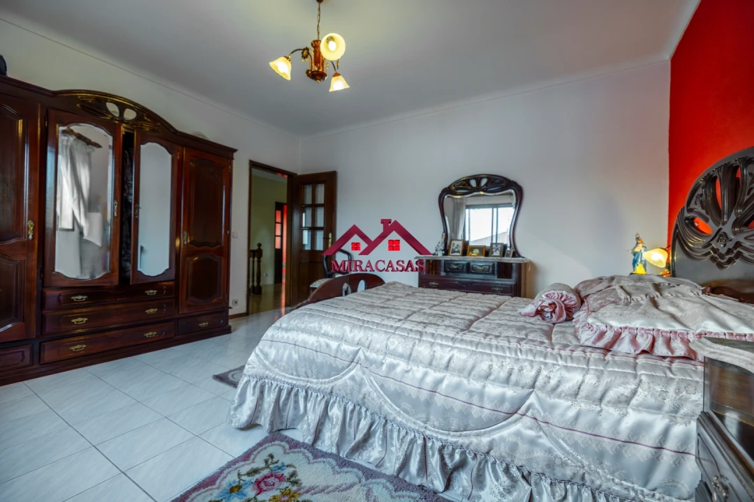 Moradia T5 para Venda em Fonte de Angeão e Covão do Lobo Foto 39