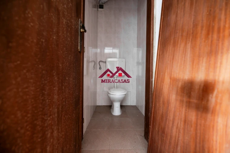 Moradia T5 para Venda em Fonte de Angeão e Covão do Lobo Foto 64