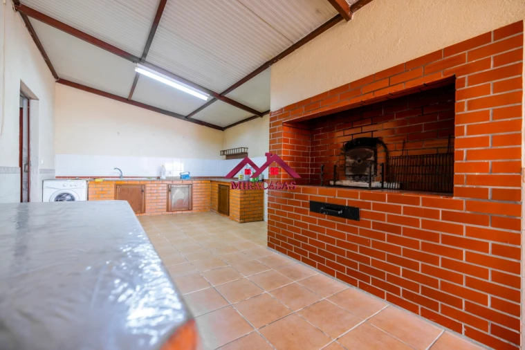 Moradia T5 para Venda em Fonte de Angeão e Covão do Lobo Foto 48