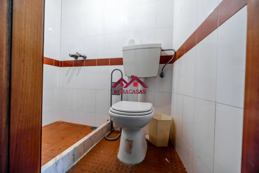 Moradia T5 para Venda em Fonte de Angeão e Covão do Lobo Foto 54