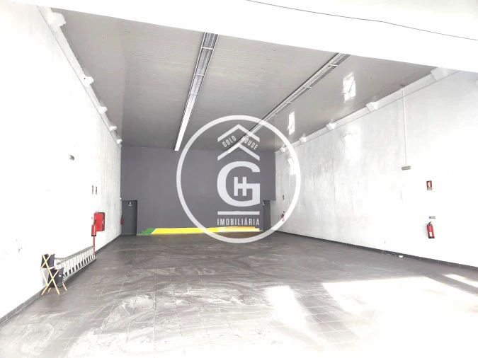 Armazém para Arrendamento em Almeirim Foto 2