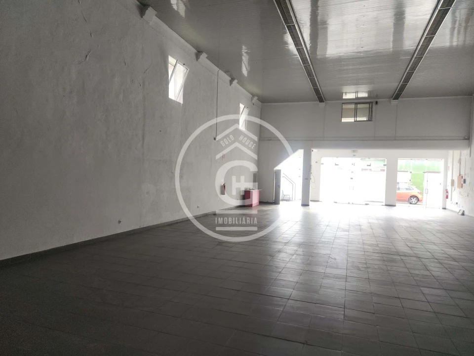 Armazém para Arrendamento em Almeirim Foto 6