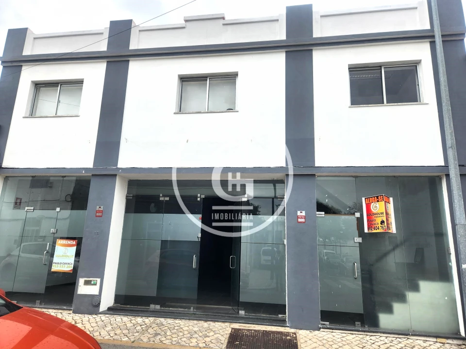 Armazém para Arrendamento em Almeirim Foto 1