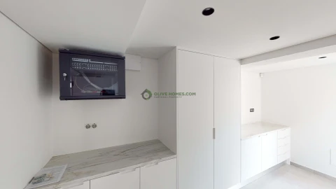 Moradia T4 para Venda em Quarteira