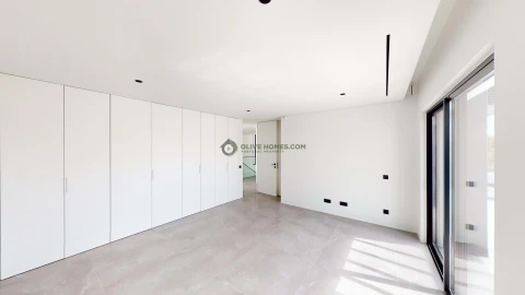 Moradia T4 para Venda em Quarteira