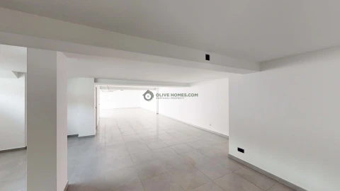 Moradia T4 para Venda em Quarteira