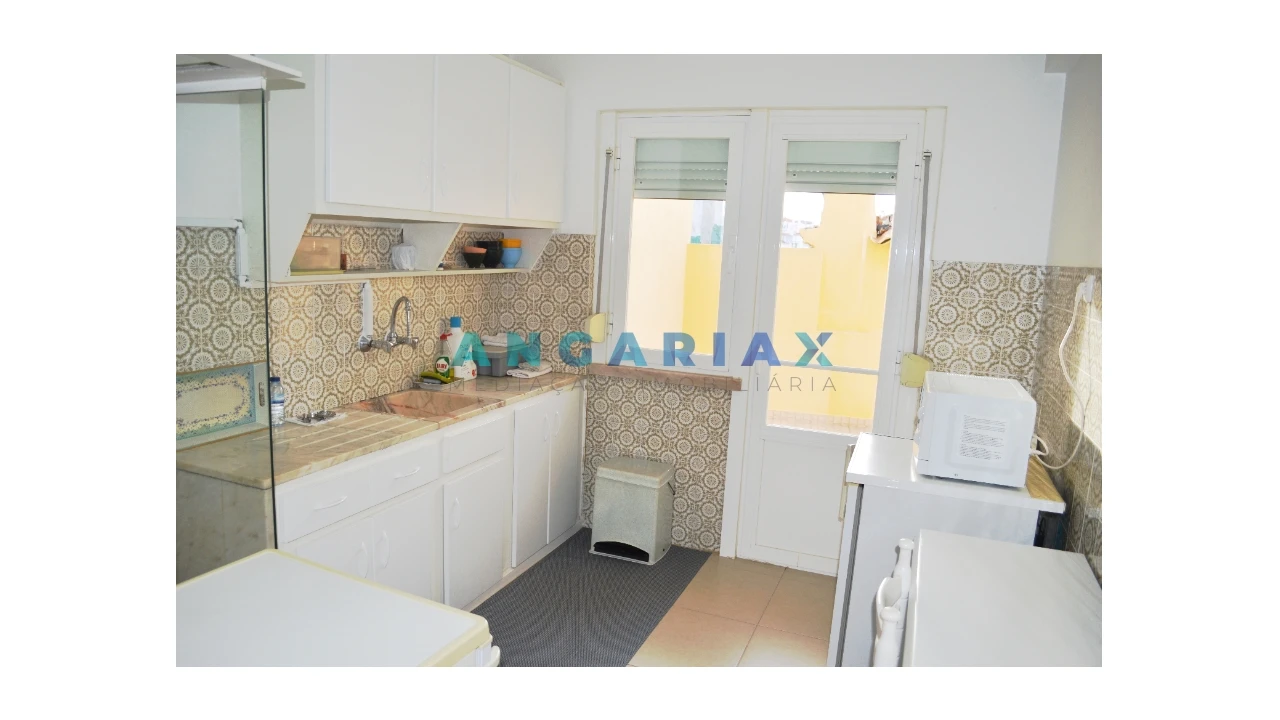 Loja para Venda em Sacavém e Prior Velho Foto 17