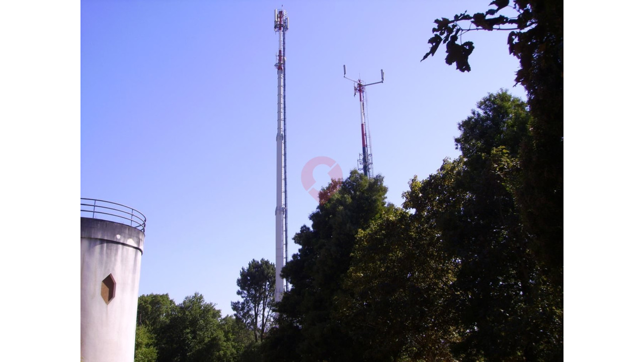Prédio para Venda em Vila e Roussas Foto 15
