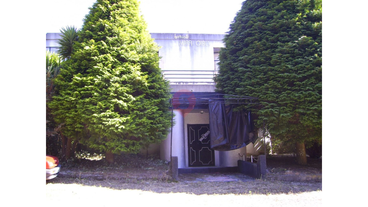 Prédio para Venda em Vila e Roussas Foto 13