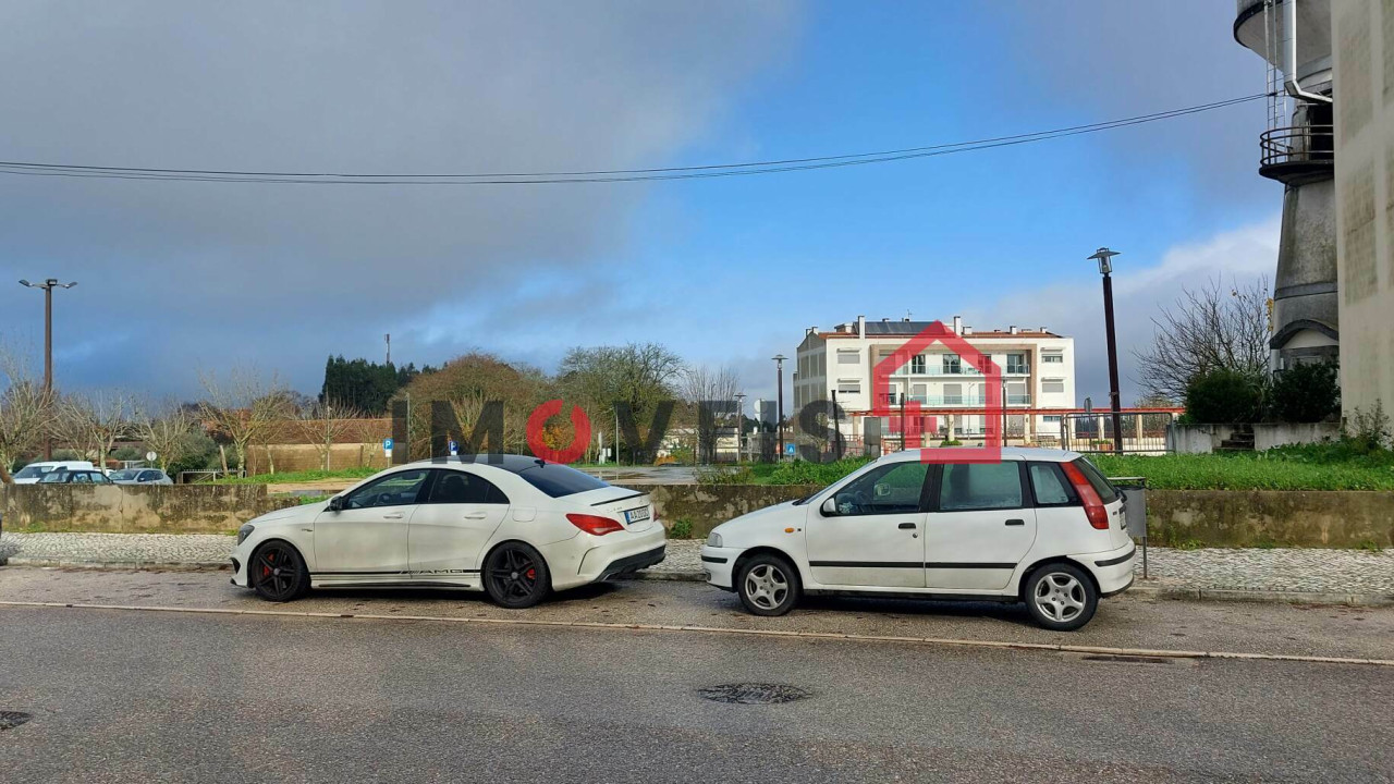 Prédio para Venda em Ferreira do Zezere Foto 4