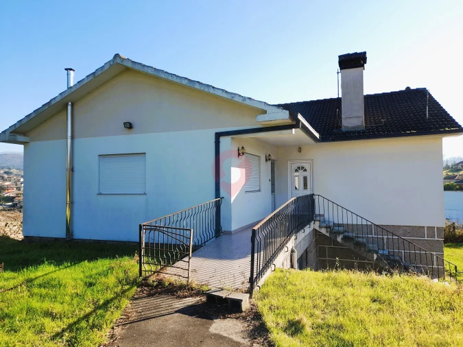 Quinta T3 para Venda em Barbeita Foto 17