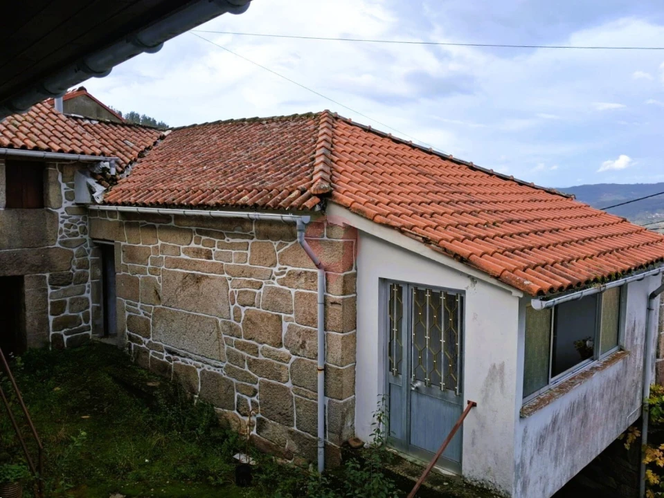 Moradia T3 para Venda em Penso Foto 7