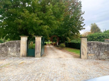 Quinta T9 para Venda em Vila Franca