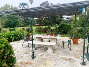 Quinta T9 para Venda em Vila Franca