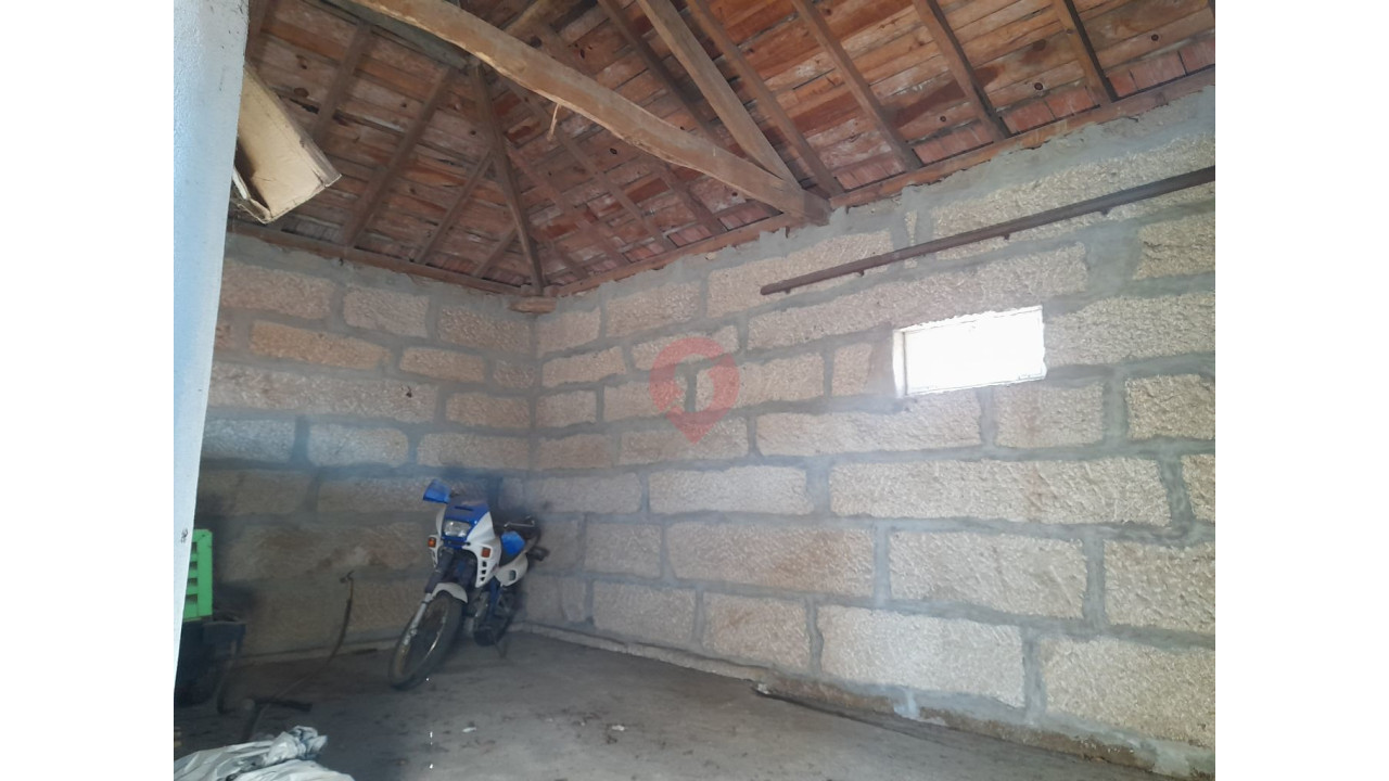 Moradia T1 para Venda em Riba de Mouro Foto 4