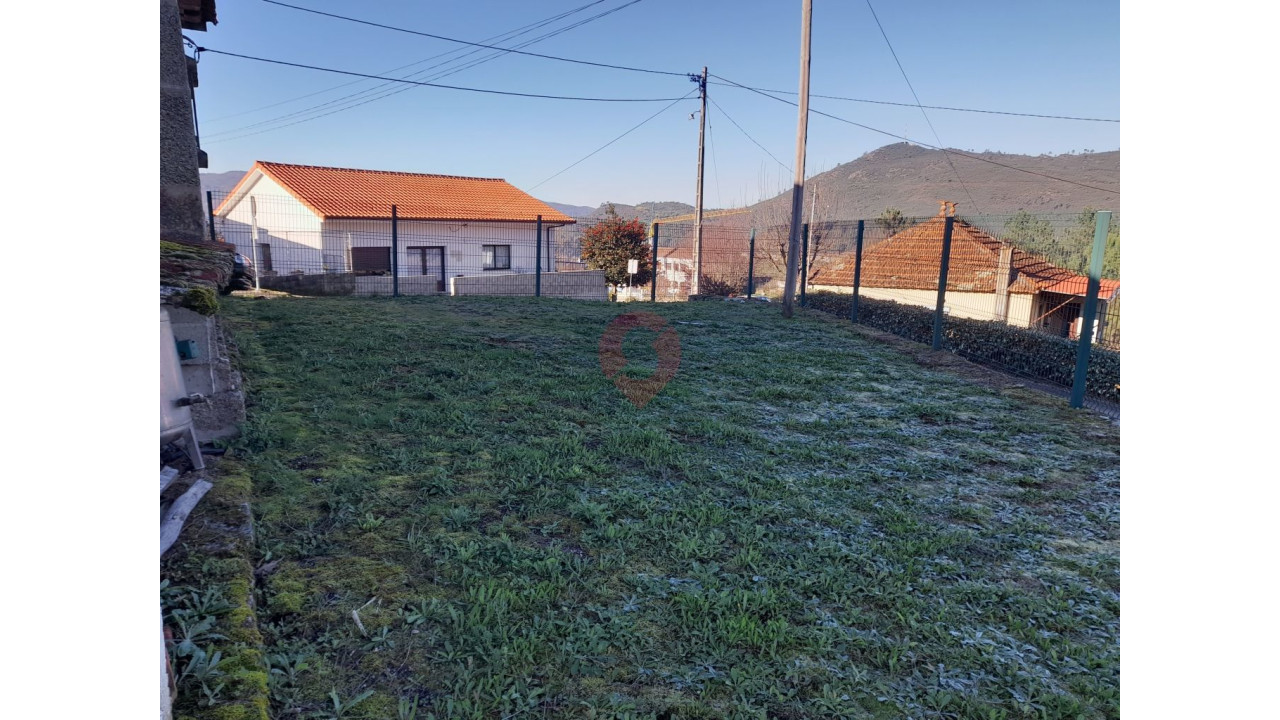 Moradia T1 para Venda em Riba de Mouro Foto 9