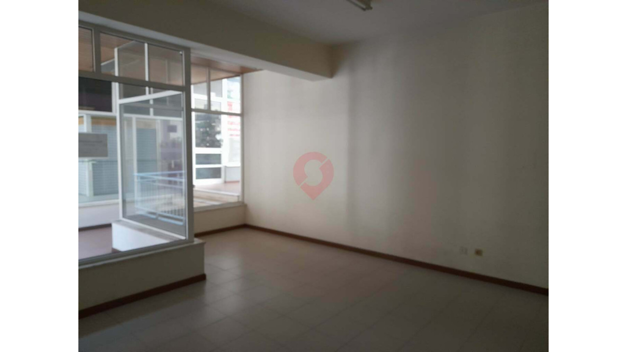 Loja para Venda em Monção e Troviscoso Foto 2