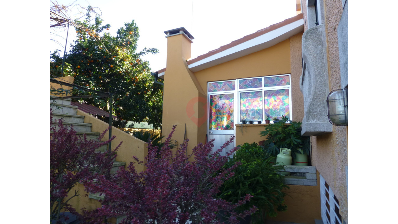 Moradia T4 para Venda em Barbeita Foto 4