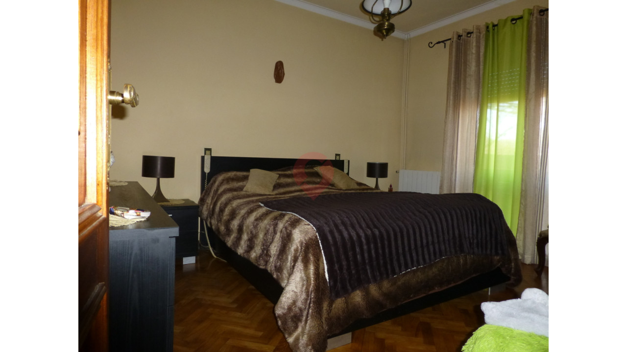 Moradia T4 para Venda em Barbeita Foto 16