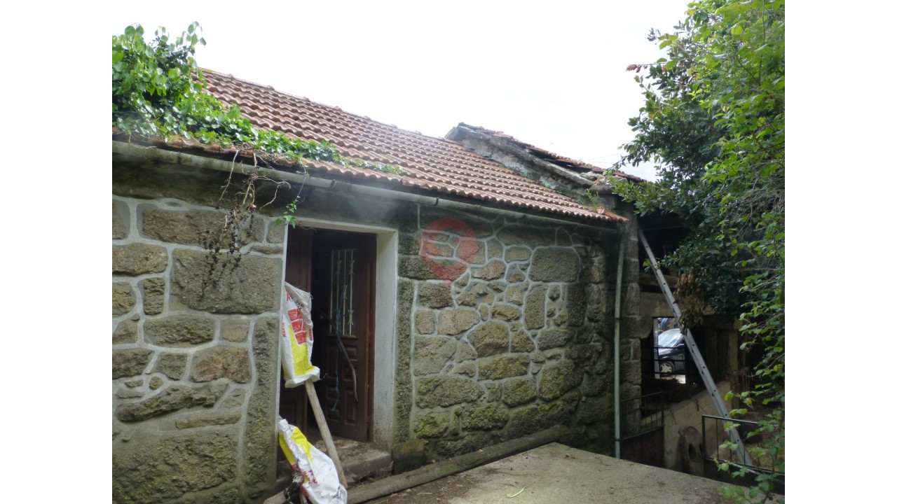 Moradia T3 para Venda em Castro Laboreiro e Lamas de Mouro Foto 10