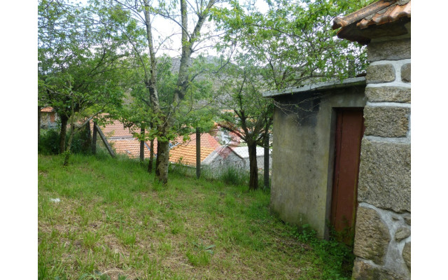 Moradia T3 para Venda em Castro Laboreiro e Lamas de Mouro