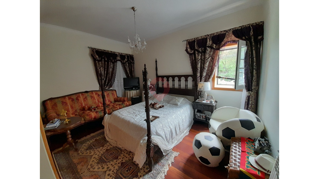 Moradia T3 para Venda em Vilar de Mouros Foto 5