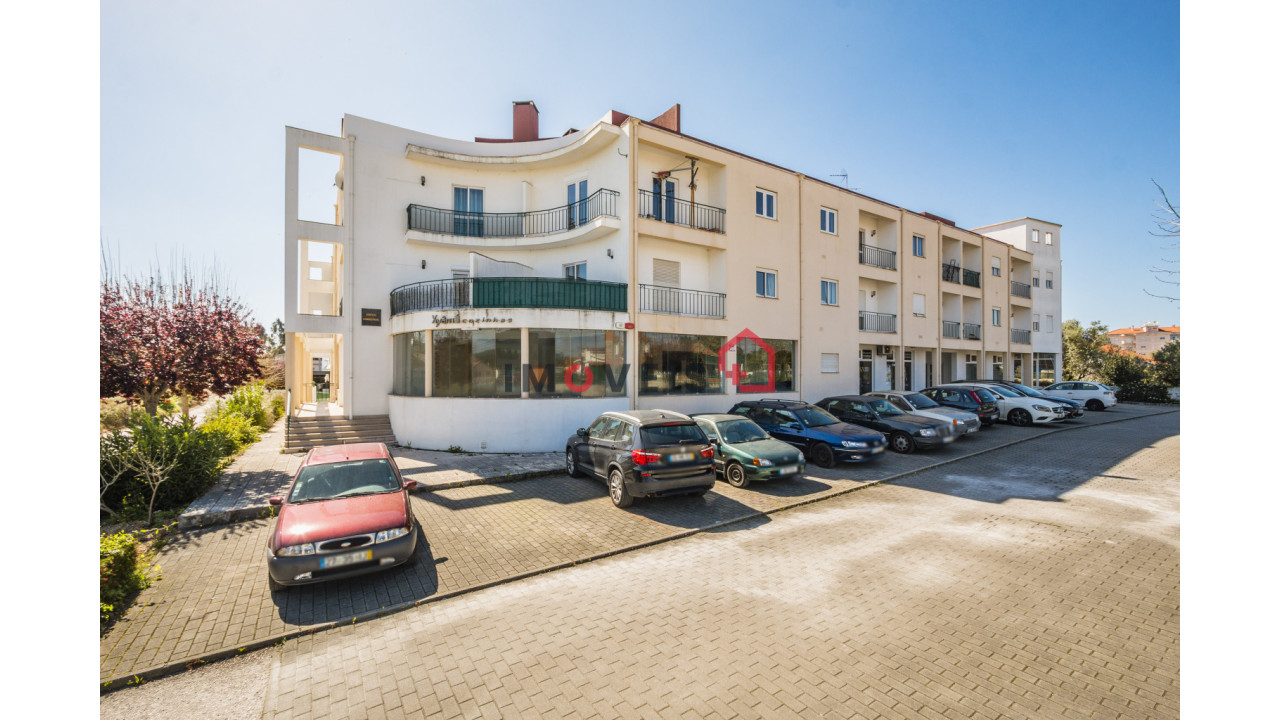 Loja para Venda em Calvaria de Cima Foto 16