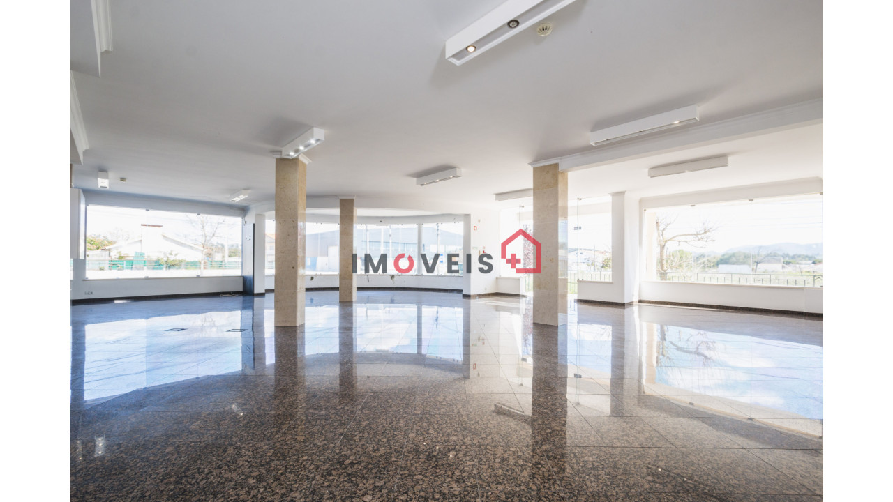 Loja para Venda em Calvaria de Cima Foto 5