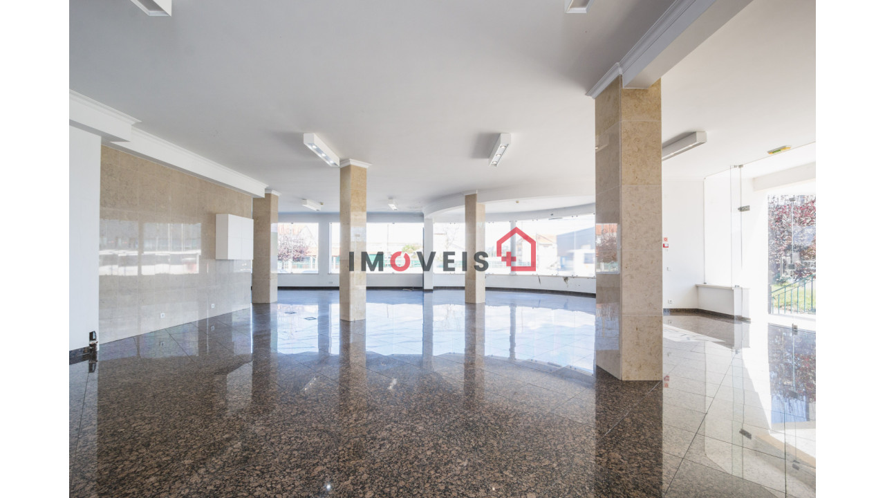 Loja para Venda em Calvaria de Cima Foto 4