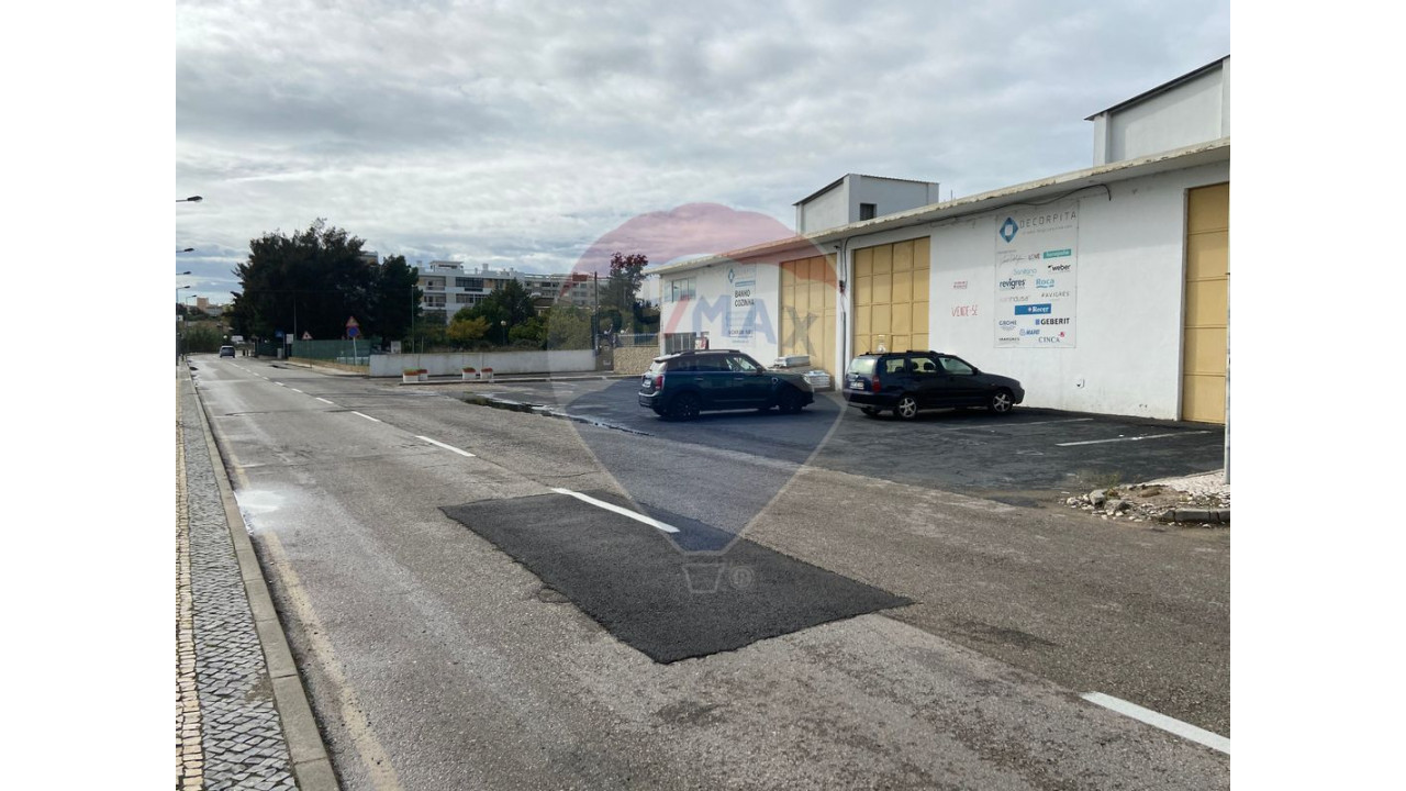 Armazém para Venda em Faro (Sé e São Pedro) Foto 2