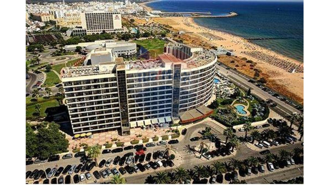 Apartamento T1 para Venda em Quarteira Foto 2