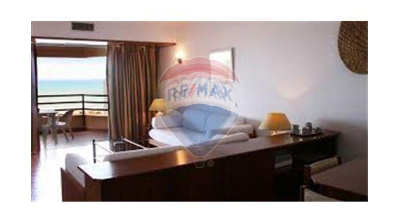 Apartamento T1 para Venda em Quarteira Foto 7