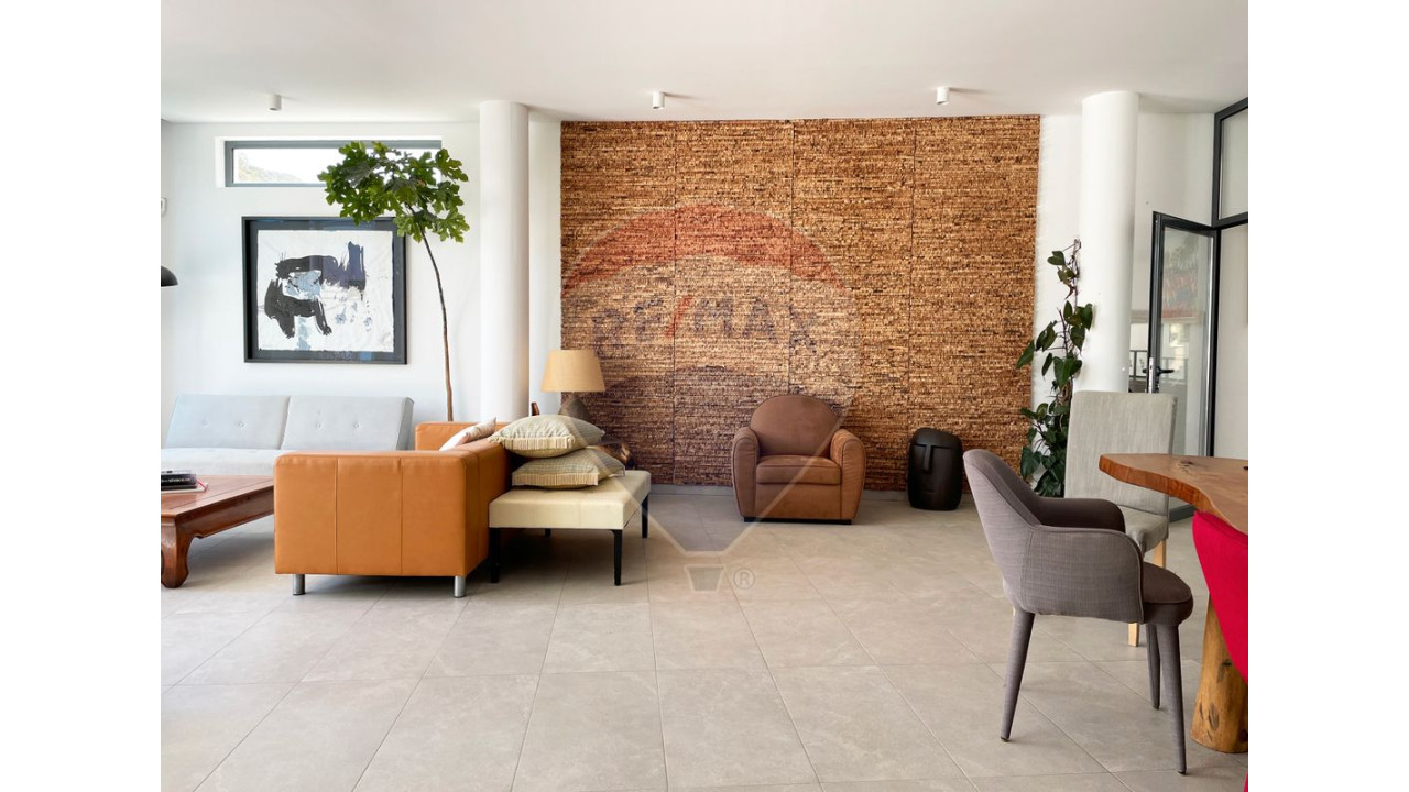 Moradia T8 para Venda em Carvoeira Foto 10