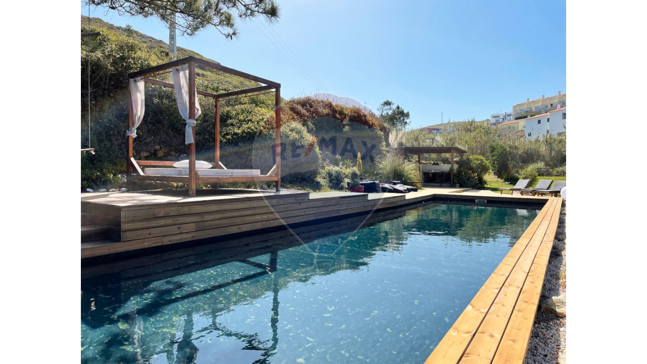 Moradia T8 para Venda em Carvoeira Foto 37